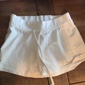 Nike shorts. white in color. Size M.Good condition